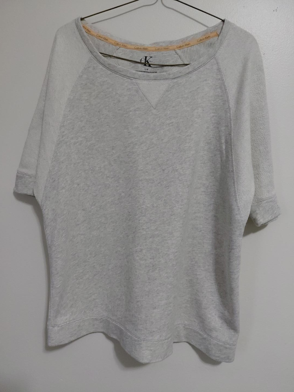 Calvin Klein Light Gray Drawstring Capris - Picture 2 of 7